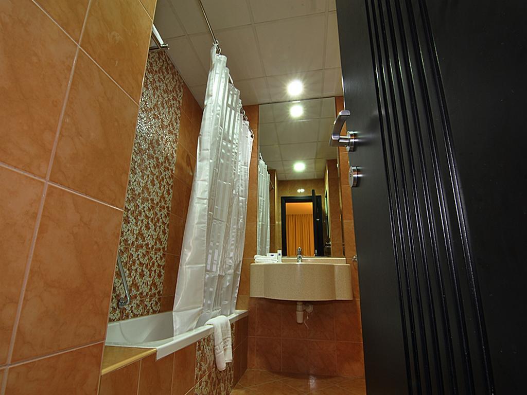 Pride Hotel Apartments Dubai Eksteriør billede
